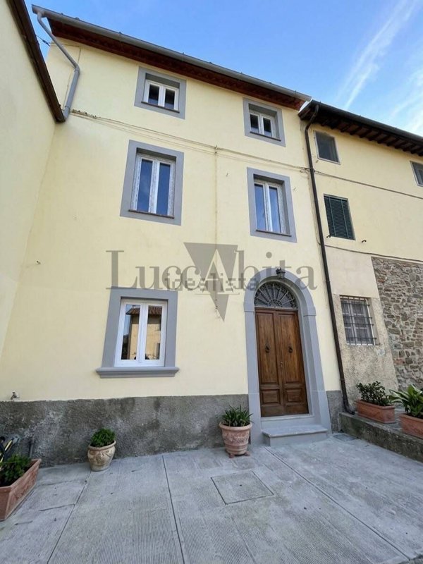 casa indipendente in vendita a Capannori in zona Vorno