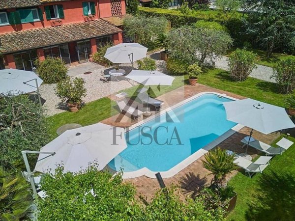 casale in vendita a Capannori in zona Marlia