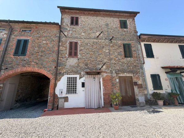 casa indipendente in vendita a Capannori in zona Corte Polito