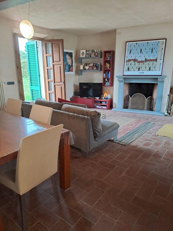 casa indipendente in vendita a Capannori in zona Marlia