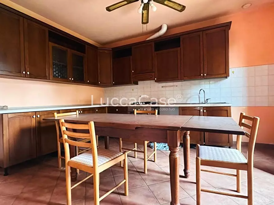 casa indipendente in vendita a Capannori in zona Castelvecchio di Compito