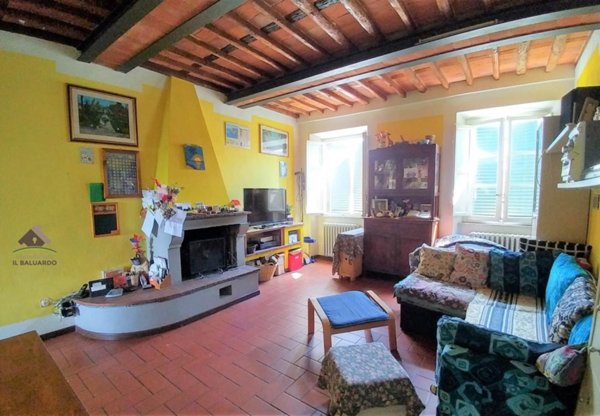 casa indipendente in vendita a Capannori in zona Marlia