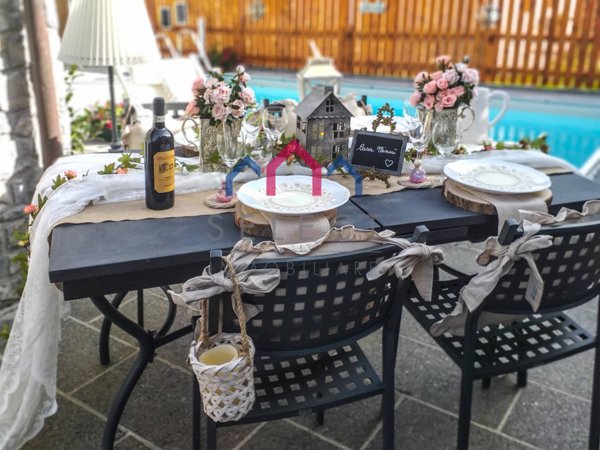 casa indipendente in vendita a Careggine in zona Vianova