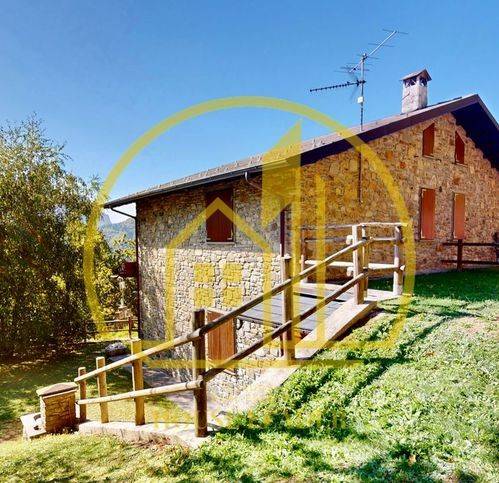 casa indipendente in vendita a Careggine