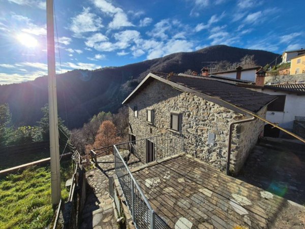 casa indipendente in vendita a Careggine