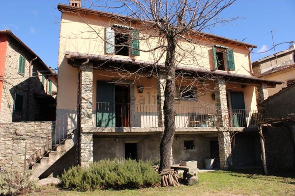 casa indipendente in vendita a Careggine
