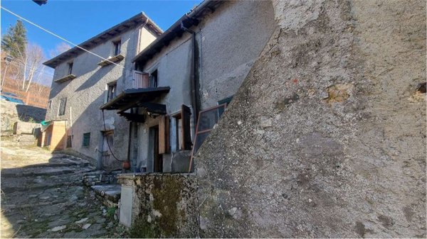 casa indipendente in vendita a Careggine