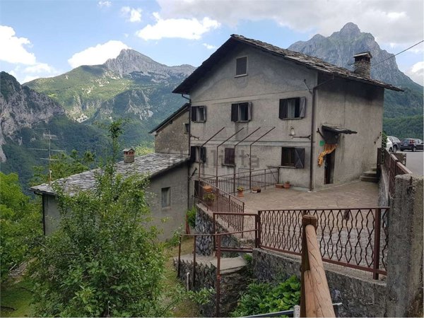 casa indipendente in vendita a Careggine