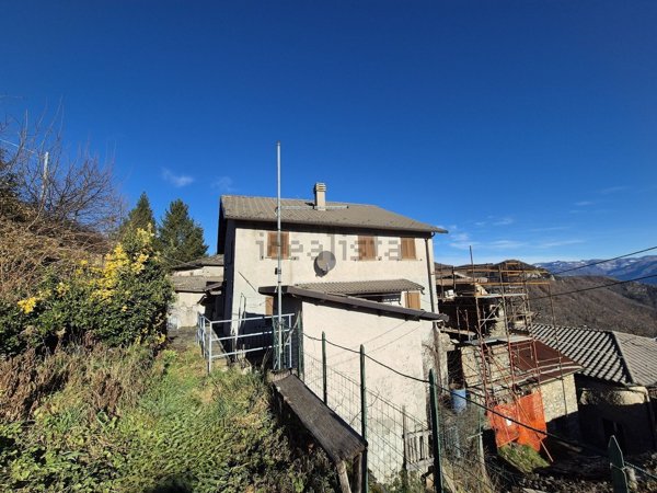 casa indipendente in vendita a Careggine