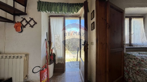 casa indipendente in vendita a Careggine in zona Vianova