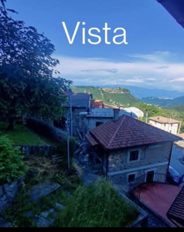 casa indipendente in vendita a Careggine in zona Porreta