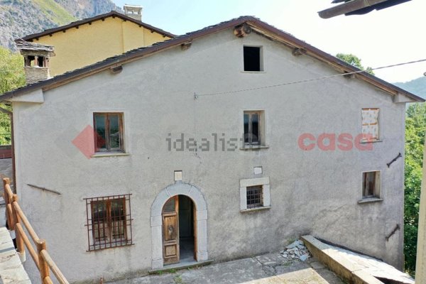 casale in vendita a Careggine