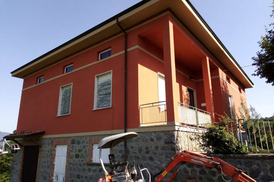 casa indipendente in vendita a Castelnuovo di Garfagnana in zona Gragnanella