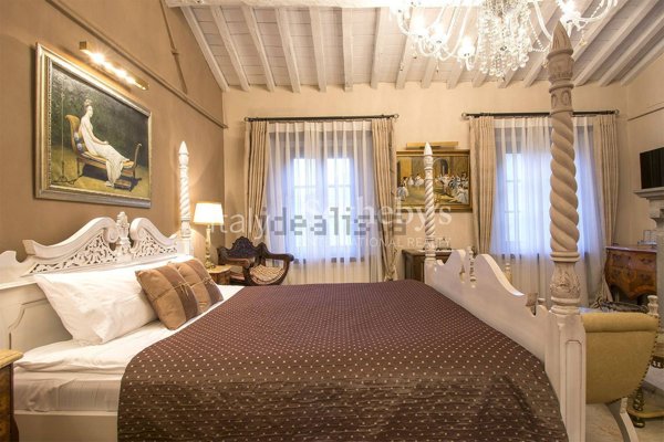 casa indipendente in vendita a Castelnuovo di Garfagnana