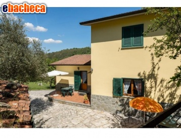 casa indipendente in vendita a Castelnuovo di Garfagnana
