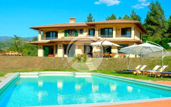 villa in vendita a Castelnuovo di Garfagnana