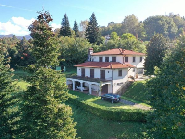 casa indipendente in vendita a Castelnuovo di Garfagnana
