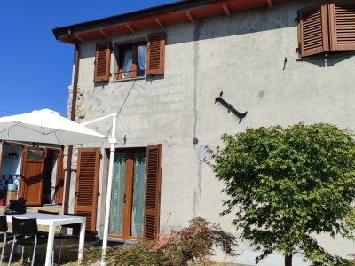 casa indipendente in vendita a Castelnuovo di Garfagnana in zona Stazzana