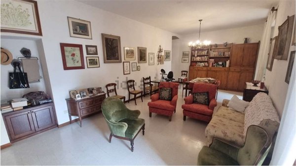 appartamento in vendita a Castelnuovo di Garfagnana in zona Monteperpoli