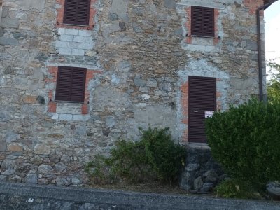 casa indipendente in vendita a Castelnuovo di Garfagnana in zona Stazzana
