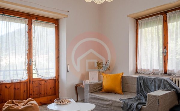 casa indipendente in vendita a Castelnuovo di Garfagnana