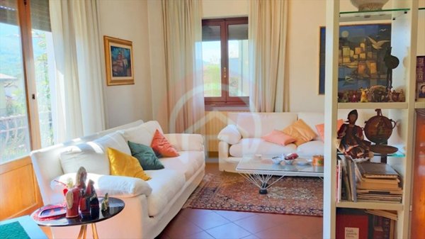 casa indipendente in vendita a Castelnuovo di Garfagnana