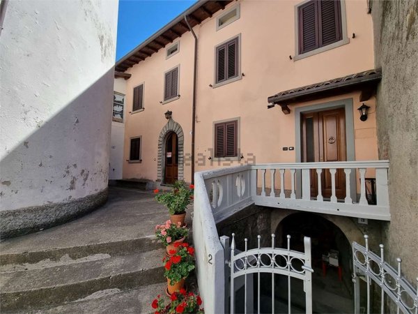 appartamento in vendita a Castelnuovo di Garfagnana in zona Palleroso
