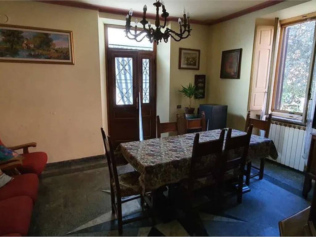 casa indipendente in vendita a Castelnuovo di Garfagnana