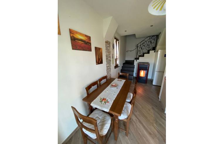 casa indipendente in vendita a Castelnuovo di Garfagnana in zona Stazzana