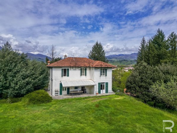 casa indipendente in vendita a Castelnuovo di Garfagnana