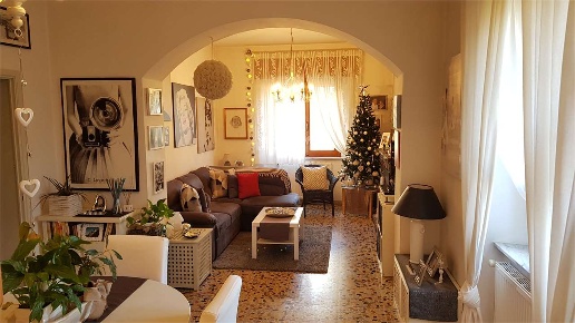 casa indipendente in vendita a Castelnuovo di Garfagnana