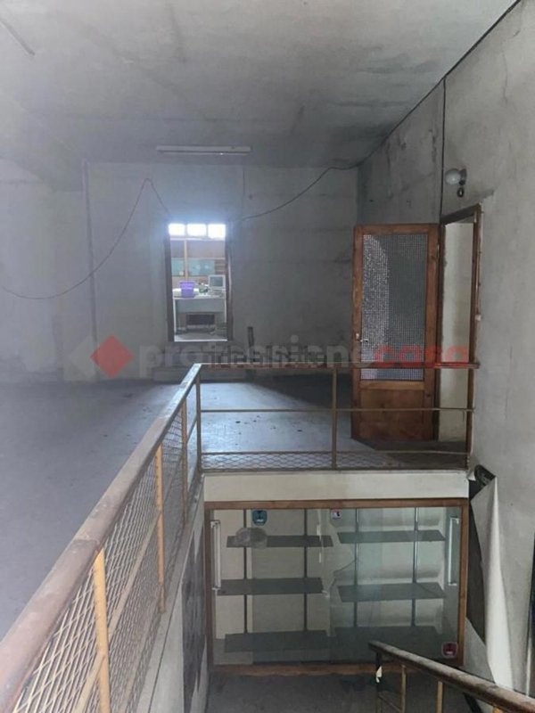locale di sgombero in vendita a Castelnuovo di Garfagnana