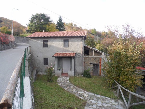 casa indipendente in vendita a Castelnuovo di Garfagnana