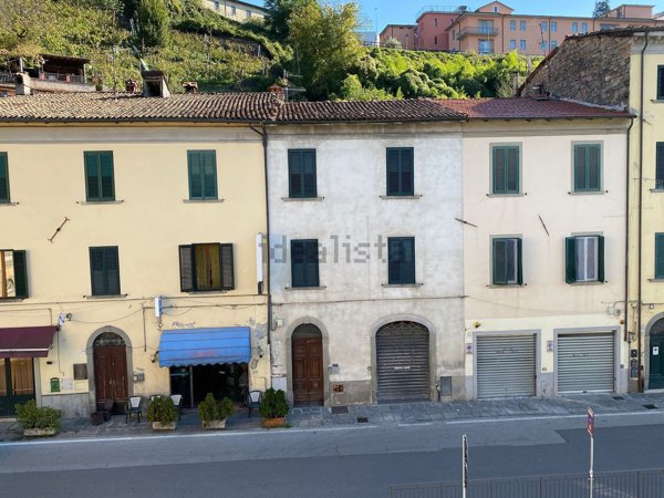 casa indipendente in vendita a Castelnuovo di Garfagnana