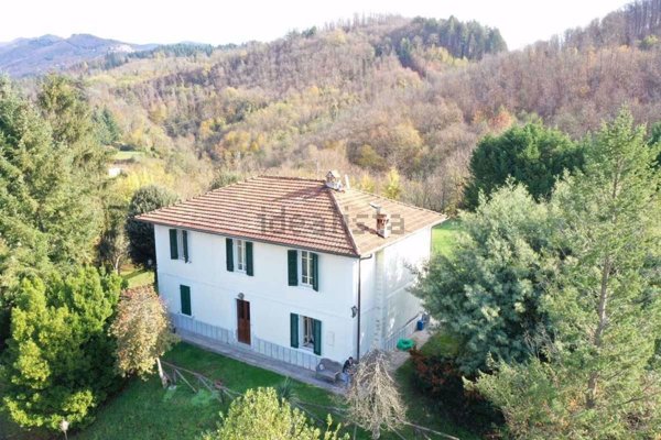 casa indipendente in vendita a Castelnuovo di Garfagnana