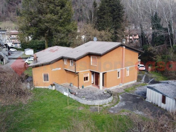 casa indipendente in vendita a Castelnuovo di Garfagnana