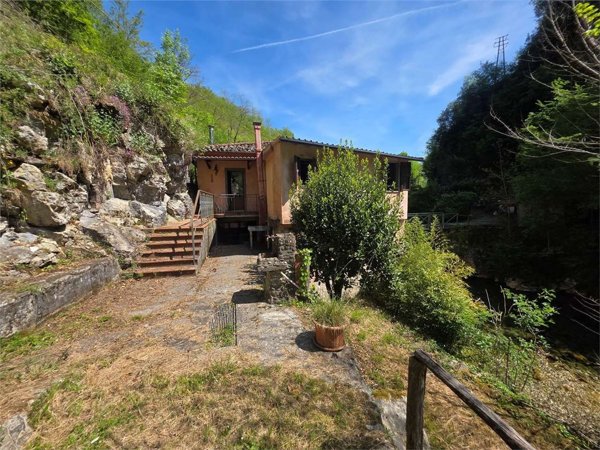 casale in vendita a Castelnuovo di Garfagnana