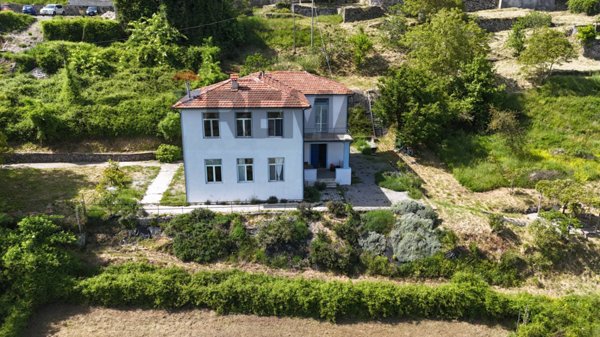 casa indipendente in vendita a Castelnuovo di Garfagnana in zona Rontano