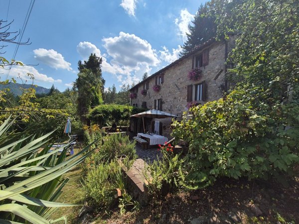 casa indipendente in vendita a Castelnuovo di Garfagnana