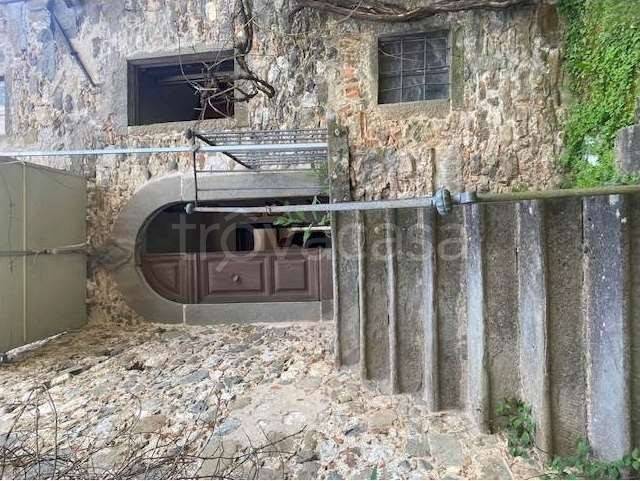 appartamento in vendita a Castelnuovo di Garfagnana in zona Cerretoli