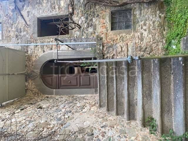 casa indipendente in vendita a Castelnuovo di Garfagnana