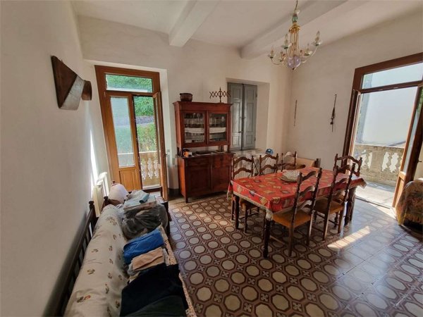 appartamento in vendita a Castelnuovo di Garfagnana in zona Monteperpoli