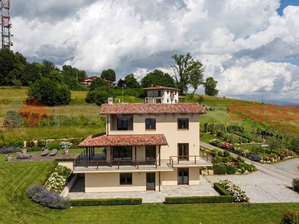 casa indipendente in vendita a Castelnuovo di Garfagnana in zona Monteperpoli
