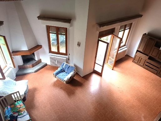 casa indipendente in vendita a Castelnuovo di Garfagnana in zona Monteperpoli