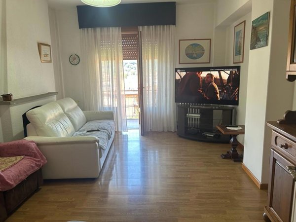 appartamento in vendita a Castelnuovo di Garfagnana in zona Monteperpoli