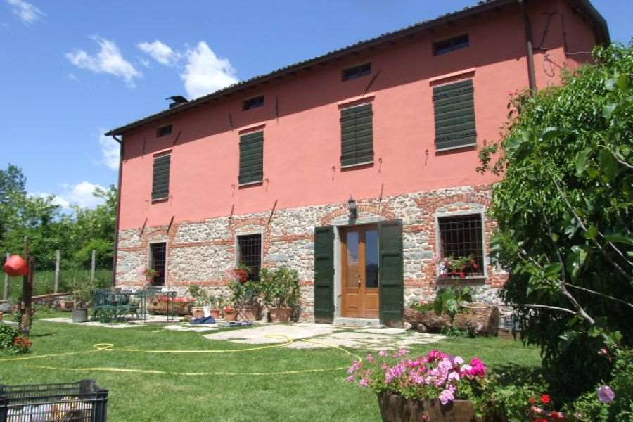 casa indipendente in vendita a Castiglione di Garfagnana