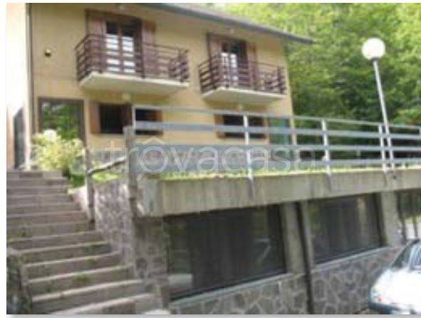 negozio in vendita a Castiglione di Garfagnana