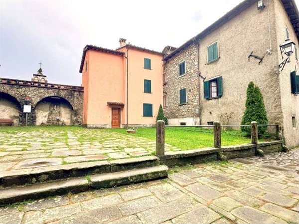 casa indipendente in vendita a Castiglione di Garfagnana