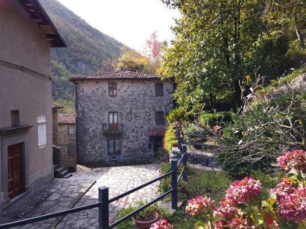 casa indipendente in vendita a Castiglione di Garfagnana