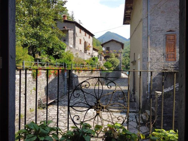 casa indipendente in vendita a Castiglione di Garfagnana